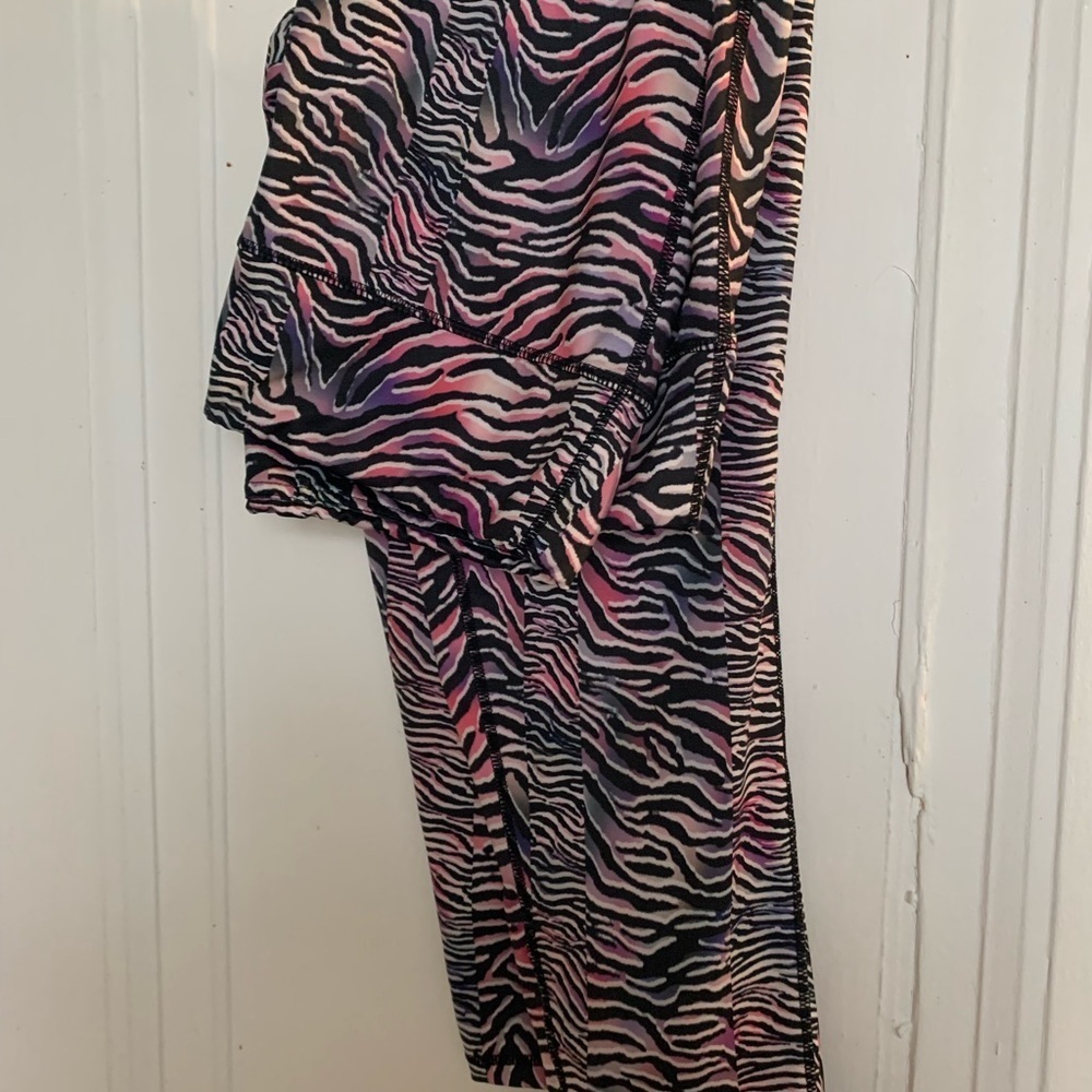 XL Pro Player Pink and Black Zebra Print Leggings​​​